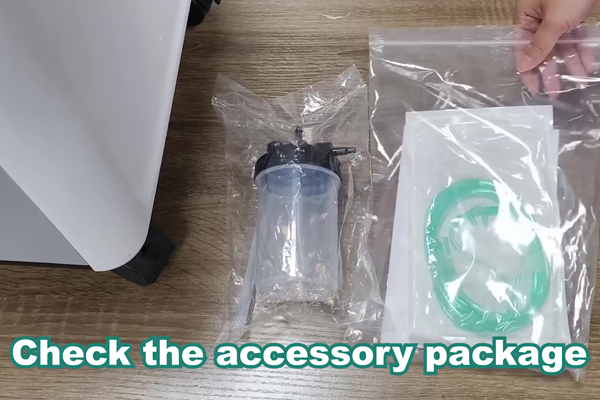 How to use the oxygen concentrator accessory packs