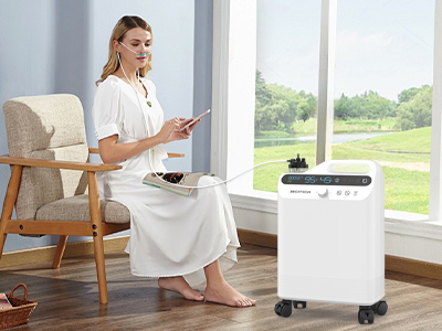 What does oxygen concentrator do for the lung