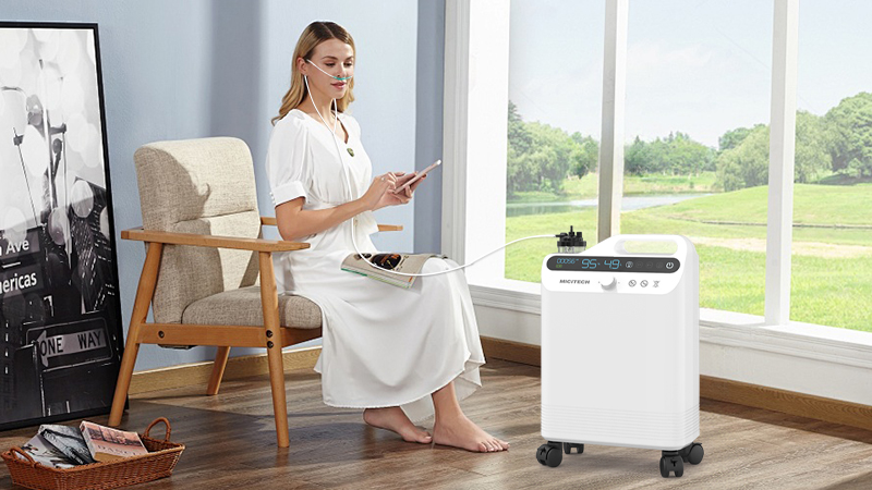 What does oxygen concentrator do for the lung