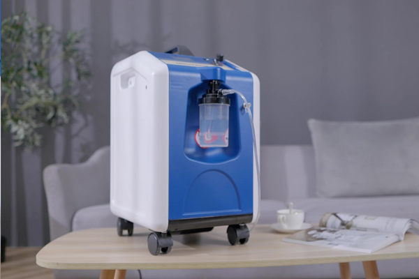 How to adjust the flow of the oxygen concentrator
